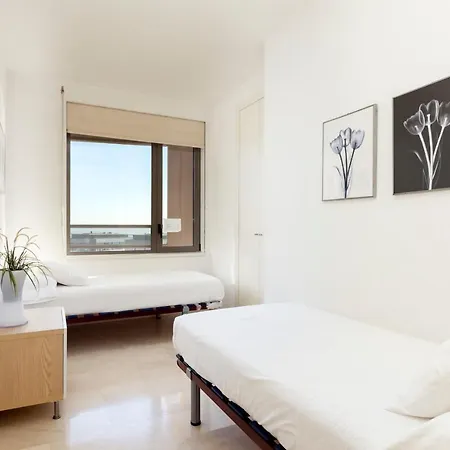 Apartment Sunny Beachfront Pool Barcelona